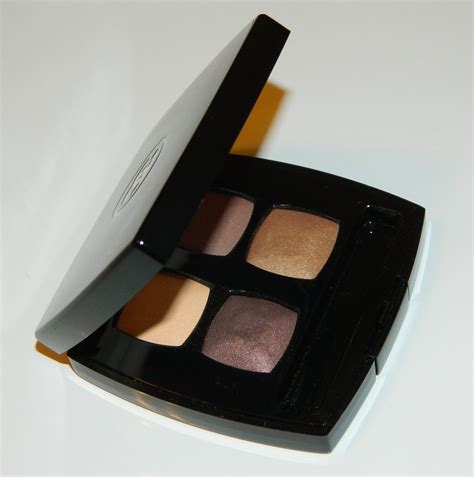 kaska beige chanel